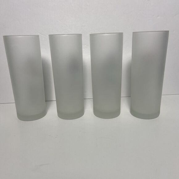 Set of Four Frosted Glass Tumblers with Snowman Design Festive Seasonal Bar ware - Picture 2 of 9